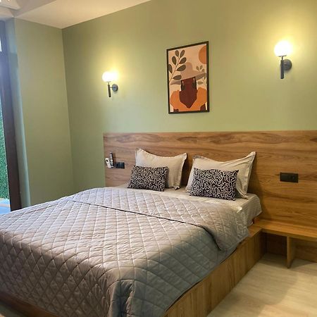 Hotel Graf T Tbiliszi Kültér fotó